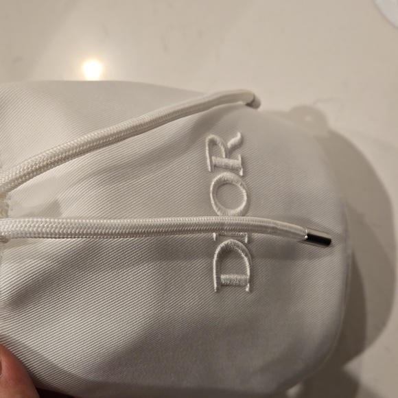 New in box Dior drawstring pouch bag & La Mousse off/on cleanser & Le Baume - Picture 4 of 8